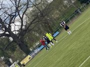 Ünnepi kezdőrúgással eljezdődött a Deszk elleni mérkőzés, hajrá Kinizsi!!!…