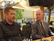 Limonádét és kulcstartót kapnak ajándékba az érettségizők, fél mázsa fagyit a gy…