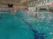 A lányok melegítenek a büfék nyitva ugye jöttök?…