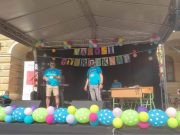 A színpad és a Pompom zenekar már készen áll várjuk szeretettel a gyerekeket 9:4…