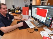 Áfra Sándor hétfőn is jókedvvel ébred…