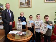 Húsvéti versmondó versenyt hirdetett a Szentes TV…