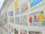 „Szentesen jó gyereknek lenni”…