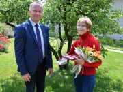 Arany díszoklevelet és Eötvös József Emlékérmet kapott Józsa József Jánosné…