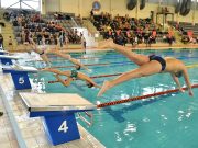 Az újjáépítésért úsztak…