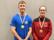 Cseh-aranyak birkózásban…