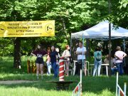 Megnyílott a kutya-tár……