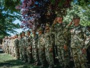 Parancsnokától búcsúzott a Hídépítő Zászlóalj Zászlóalj sorakozón búcsúztak el v…