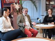 Támogatásra vár a színház…