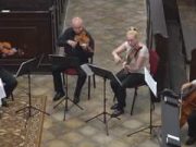 Vonósok zenéje tölti be a zeneiskola hangversenytermét…