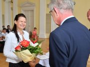 Nyugdíjba vonul az adóiroda vezetője, de a tekét tovább gurítja…