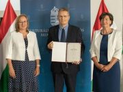 DELMAGYAR – Miniszteri elismerés a Zsoldos tanárának