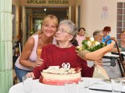 Mindenkiben a csodát látja…