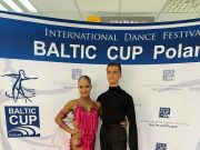 Lengyelországban bizonyítottak a táncosok…