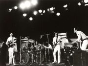 Mahavishnu Orchestra on Stage !…
