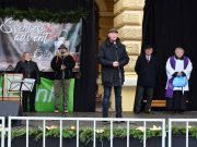 A szeretet gyertyája is ég…