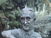 Ami az anekdotás kötetből kimaradt (2.) – Amikor dr. Bugyi István önmaga műtétjé…