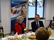 Évértékelő egy kellemes kávé mellett Sajtóreggeli keretein belül tartott évérté…