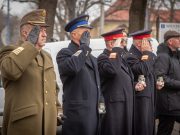 „Aludjatok, ti áldott hőseink, pihenj te néma hadsereg!…