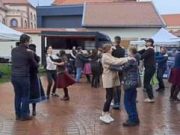 A Csoòri Sándor Alapítvány támogatásával jött létre a Gôlyás Folkudvar. :) Köszö…