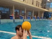 Ákos melegít Utána tudnátok csinálni?…