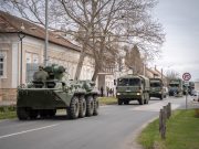 Alakulatunk katonái vezetési gyakorlat keretében – terepen és közúton is – fejle…