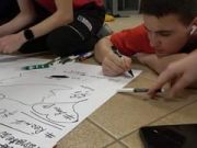 Festés és rajzolás az összefogás jegyében Alkotással lazítottak a játékosok …