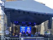 Bródy János is megérkezett a Kossuth térre!…