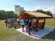 Kiülővel és fákkal gyarapodott a berekháti játszótér…