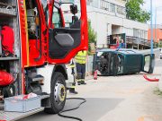 Egy személy sérült meg, amikor felborult egy személyautó Szentesen, a Kiss Zsigm…