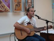 Zseniális, helyenként szívszorító és telt házas. A SzentesKult Feszt legutóbbi v…