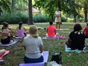 Fedezd fel a szabadtéri jóga varázsát: gyakorolj a természetben!…