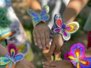 Kézműves foglalkozás a Gasztro Piacon
– a BARÁTSÁG Világnapja alkalmából –
B…