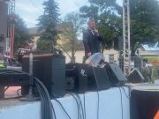 A színpadon Peller Károly :)…