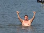 Ha péntek akkor Tisza Árral szemben úszik gyerek csapatunk Brávik Fruzsi Gyula…