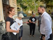 Zárt ajtók fogadták a petíció átadóit…