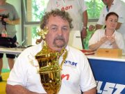 Isten éltessen sokáig legendás edzőnket Dr Tóth Gyula bácsit….