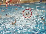 Ákos Vékony szemfüles volt Péter Bozó pedig zseniális Két védő közt a kapuba…