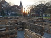 Raklap labirintus Szentes szívében…