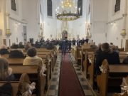 A zene szárnyán…