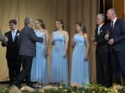 Feltűzték a szalagot a Bartha végzőseinek…