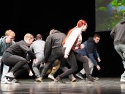 Mi már nagyon készülünk – színházi próba még félig “civilben” a holnapi szalagav…