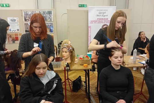 Cégek piaca: ahol kézzel foghatók a szakmák…