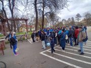 Az autizmus világnapján kékben gyalogoltak…