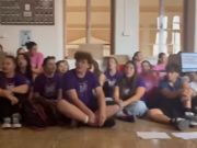 Dráma a gimiben!…