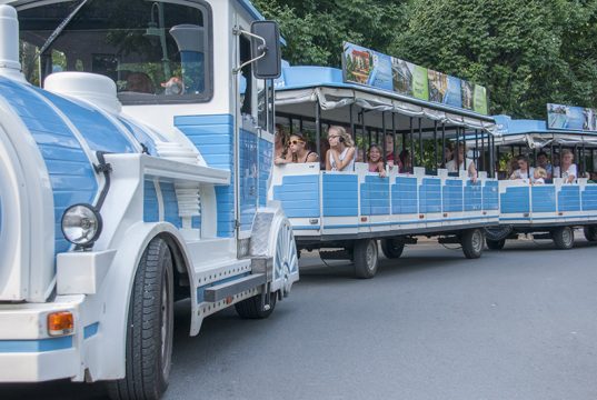 Lakossági tájékoztató – Dotto kisvonat indul a hétvégén a könyvtár elől…
