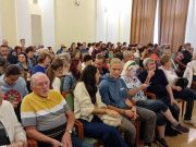 Rendhagyó szülői értekezletre, párbeszédre hívta a nagy múltú Horváth Mihály Gim…