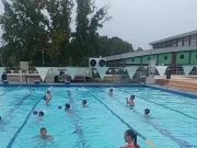 Zárónapi vízitorna Vida Peggivel…