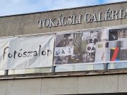 Az Alföldi Fotószalon kiállítás berendezve, már csak a holnapi megnyitó van hátr…
