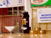 Bravúros sportsiker!…